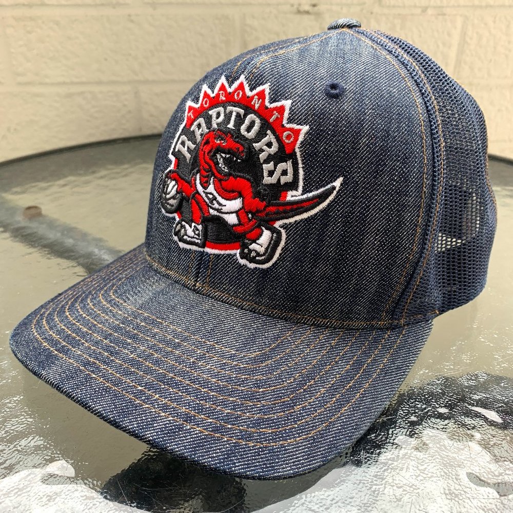 🏀 Toronto Raptors Hat Denim *LIMITED EDITION*